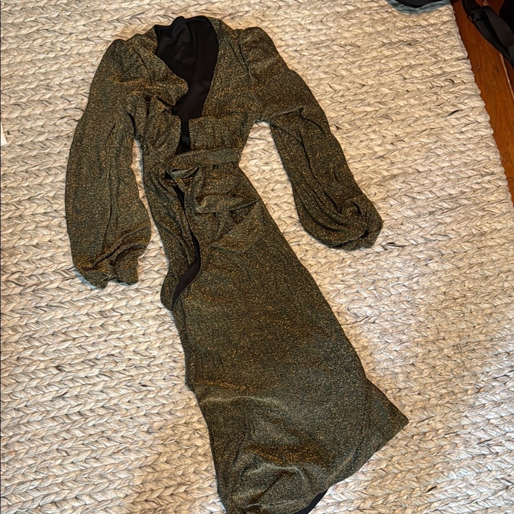 Cupshe Holiday Gold Metallic Wrap Dress NWT